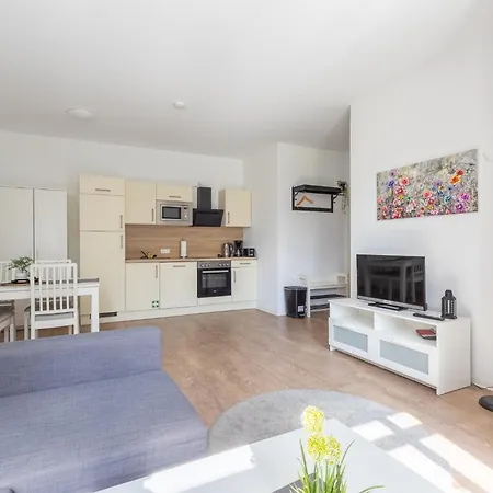アパートホテル Natura Ferienhaus, In Holte, Komfort Fuer Gaeste & Firmen ,wlan & Parkplatz
