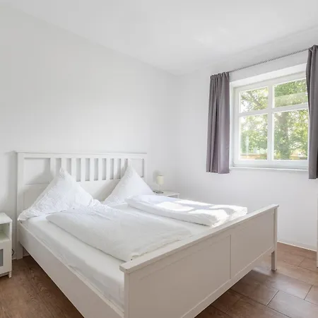 Aparthotel Natura Ferienhaus, In , Komfort Fuer Gaeste & Firmen ,wlan & Parkplatz