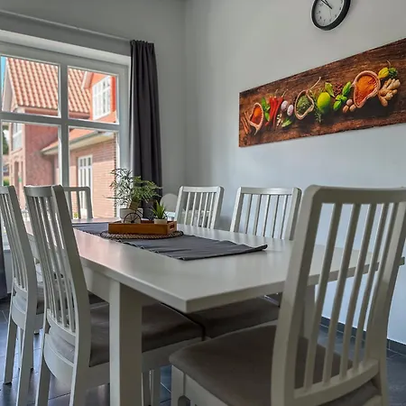 Natura Ferienhaus, In , Komfort Fuer Gaeste & Firmen ,wlan & Parkplatz 4*