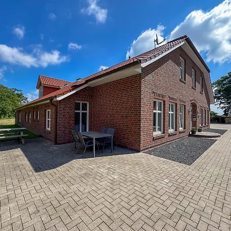 Natura Ferienhaus, In Holte, Komfort Fuer Gaeste & Firmen ,wlan & Parkplatz アパートホテル Rhauderfehn