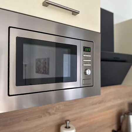 Natura Ferienhaus, In , Komfort Fuer Gaeste & Firmen ,wlan & Parkplatz Aparthotel 4*