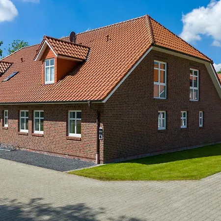 Natura Ferienhaus, In , Komfort Fuer Gaeste & Firmen ,wlan & Parkplatz Aparthotel 4*