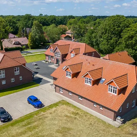 Natura Ferienhaus, In , Komfort Fuer Gaeste & Firmen ,wlan & Parkplatz Aparthotel Rhauderfehn
