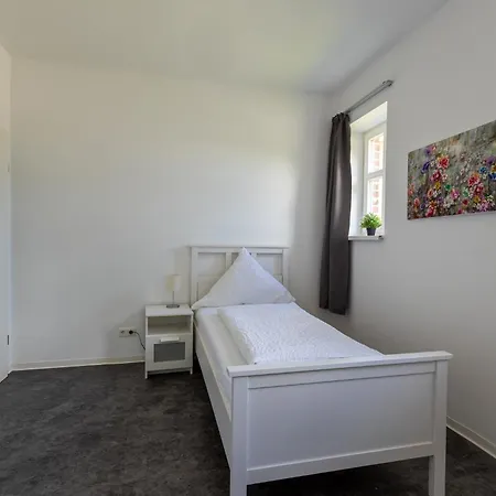 Aparthotel Natura Ferienhaus, In , Komfort Fuer Gaeste & Firmen ,wlan & Parkplatz 4*