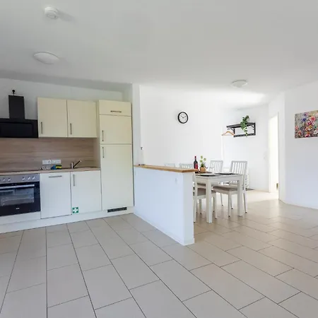 Natura Ideal Fuer Urlaub & Business, Kueche, Wlan, Parkplatz