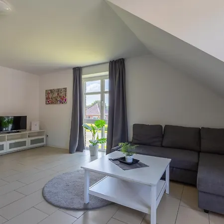 Natura Ferienhaus, In , Komfort Fuer Gaeste & Firmen ,wlan & Parkplatz Aparthotel 4*