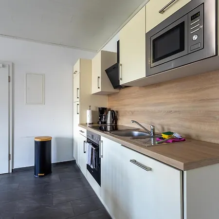 アパートホテル Natura Ferienhaus, In Holte, Komfort Fuer Gaeste & Firmen ,wlan & Parkplatz Rhauderfehn