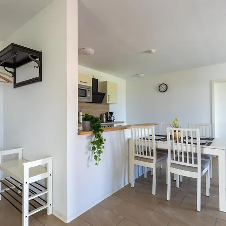 Natura Ideal Fuer Urlaub & Business, Kueche, Wlan, Parkplatz *