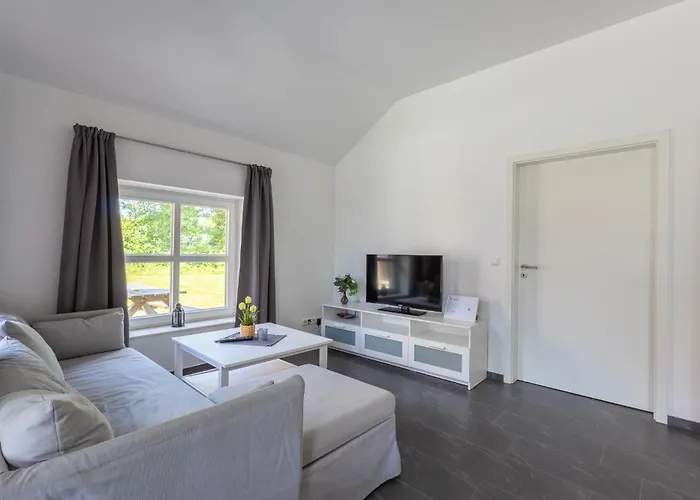 Natura Ferienhaus, In , Komfort Fuer Gaeste & Firmen ,wlan & Parkplatz Apart-hotel 4*