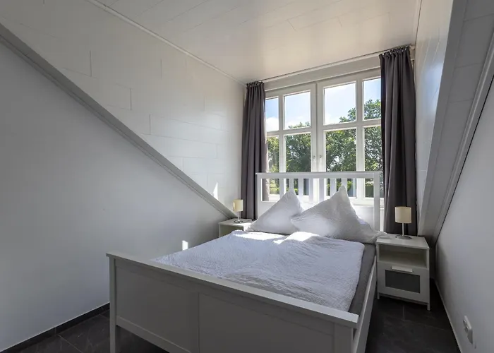 Natura Ferienhaus, In , Komfort Fuer Gaeste & Firmen ,wlan & Parkplatz Apart-hotel Rhauderfehn