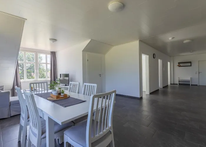 Natura Ferienhaus, In , Komfort Fuer Gaeste & Firmen ,wlan & Parkplatz Apart-hotel 4*