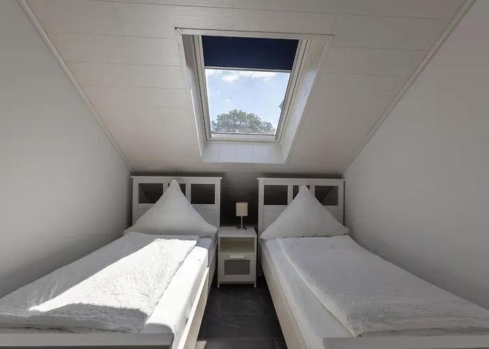 Apart-hotel Natura Ferienhaus, In , Komfort Fuer Gaeste & Firmen ,wlan & Parkplatz Rhauderfehn
