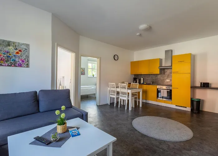 Apart-hotel Natura Ferienhaus, In , Komfort Fuer Gaeste & Firmen ,wlan & Parkplatz