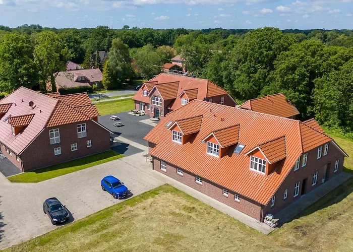 Natura Ferienhaus, In , Komfort Fuer Gaeste & Firmen ,wlan & Parkplatz Apart-hotel Rhauderfehn