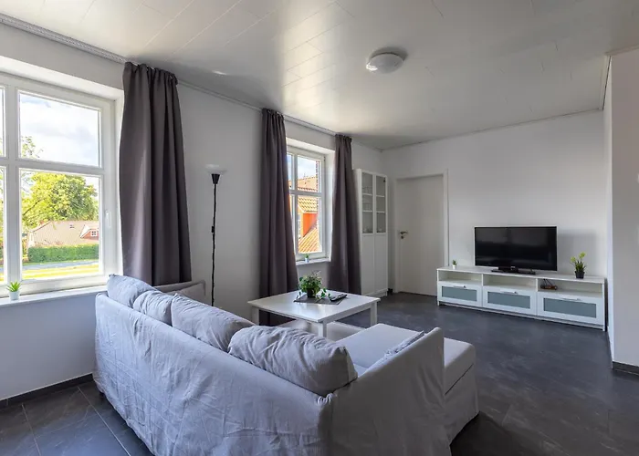 Apart-hotel Natura Ferienhaus, In , Komfort Fuer Gaeste & Firmen ,wlan & Parkplatz