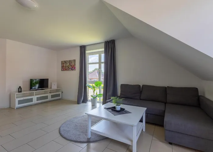 Natura Ferienhaus, In , Komfort Fuer Gaeste & Firmen ,wlan & Parkplatz Apart-hotel 4*