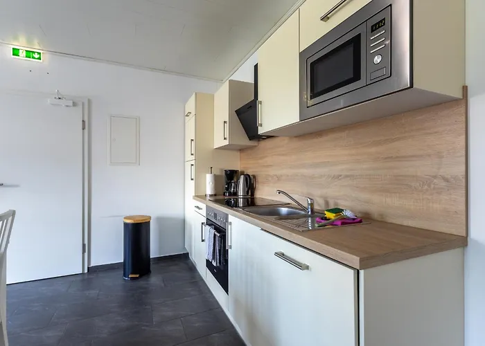 Apart-hotel Natura Ferienhaus, In , Komfort Fuer Gaeste & Firmen ,wlan & Parkplatz Rhauderfehn
